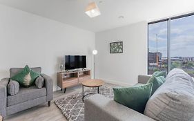 Stunning 2 Bed Apartment In Central Birmingham